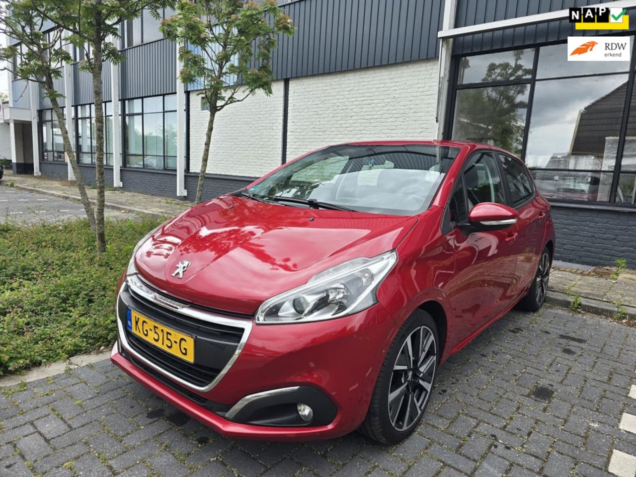 Peugeot 208 - 1.2 PureTech Blue Lion 1.2 PureTech Blue Lion - AutoWereld.nl