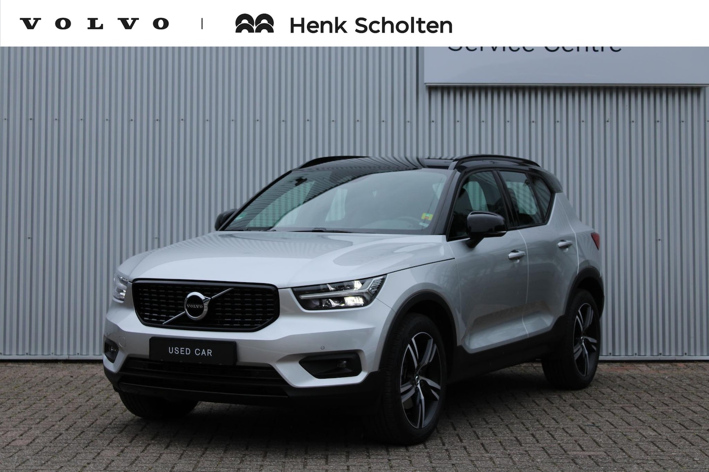 Volvo XC40 - 2.0 T4 R-Design | Trekhaak| Adatieve Cruise Control| Keyless| Stoelverwarming| Premium Aud - AutoWereld.nl