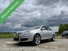 Volkswagen Jetta - 1.6 FSI Comfort, BJ 2006, Airco, 18Inch LMV