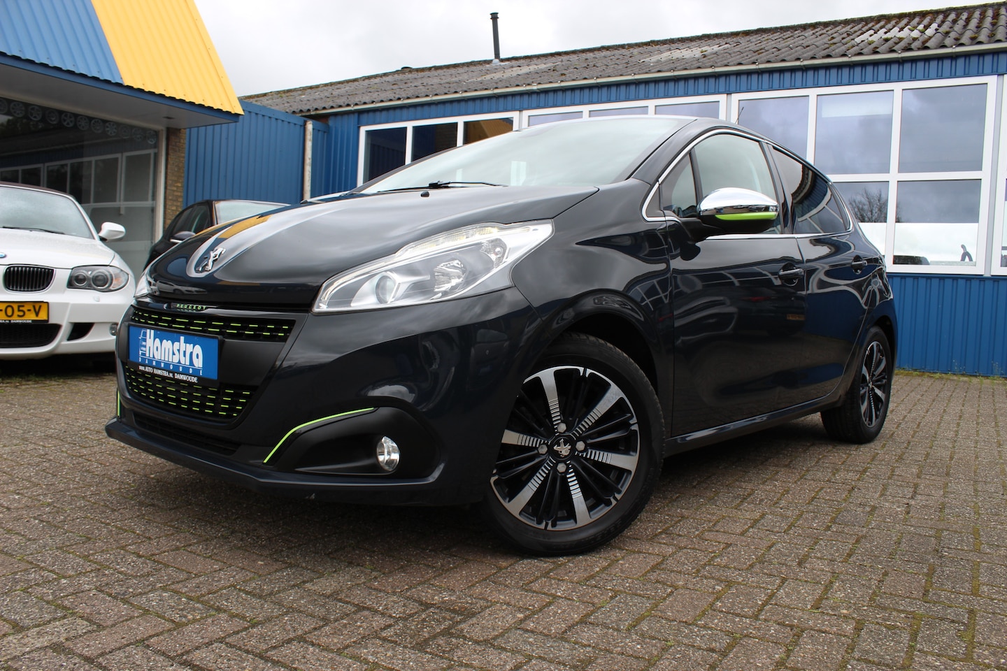 Peugeot 208 - 1.2i "Allure" Cruise - Panoramadak - 5 Deurs !!! - AutoWereld.nl