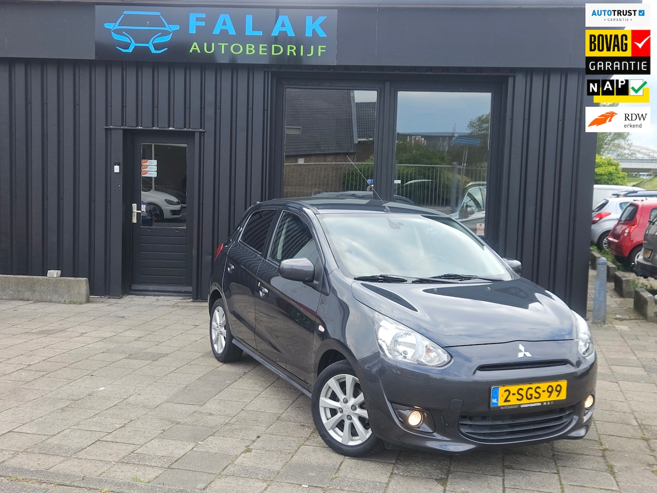 Mitsubishi Space Star - 1.2 Intense 1.2 Intense+ - AutoWereld.nl