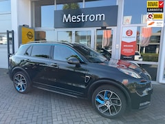 Lynk & Co 01 - 1.5 MY 23 FACELIFT / Zwarte Hemel / Infinity Sound / 360 Camera / Panoramadak / Adaptive C