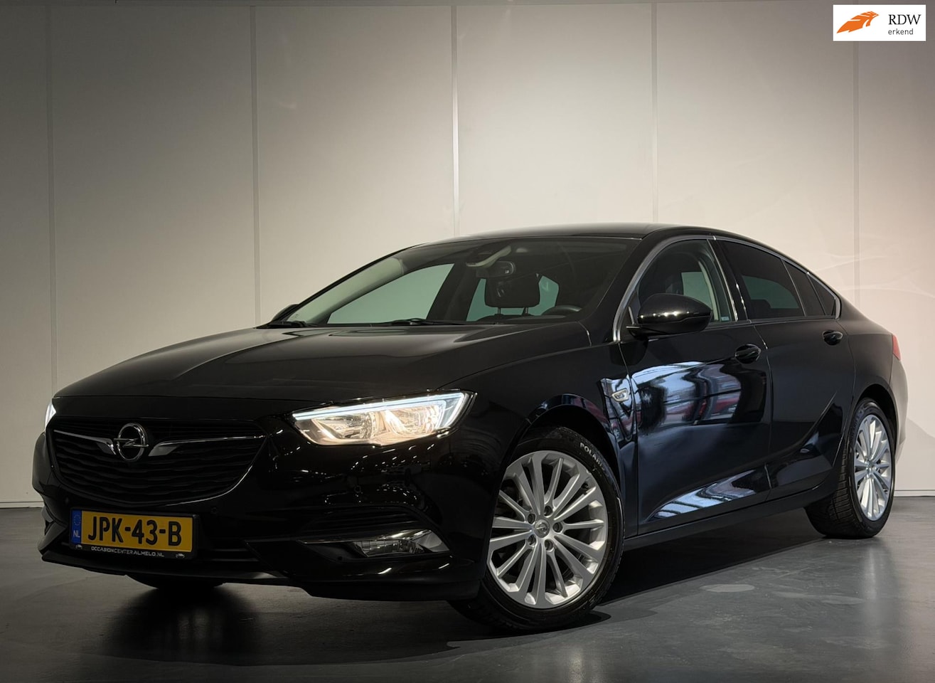 Opel Insignia Grand Sport - 1.5 Turbo AUT /Clima/ACC/Keyless/PDC/NAVI/CarPlay/LED/Lane/LMV - AutoWereld.nl