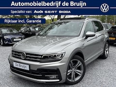 Volkswagen Tiguan - 1.5 TSI 150pk DSG R-Line (Pano, Trekhaak, Camera)