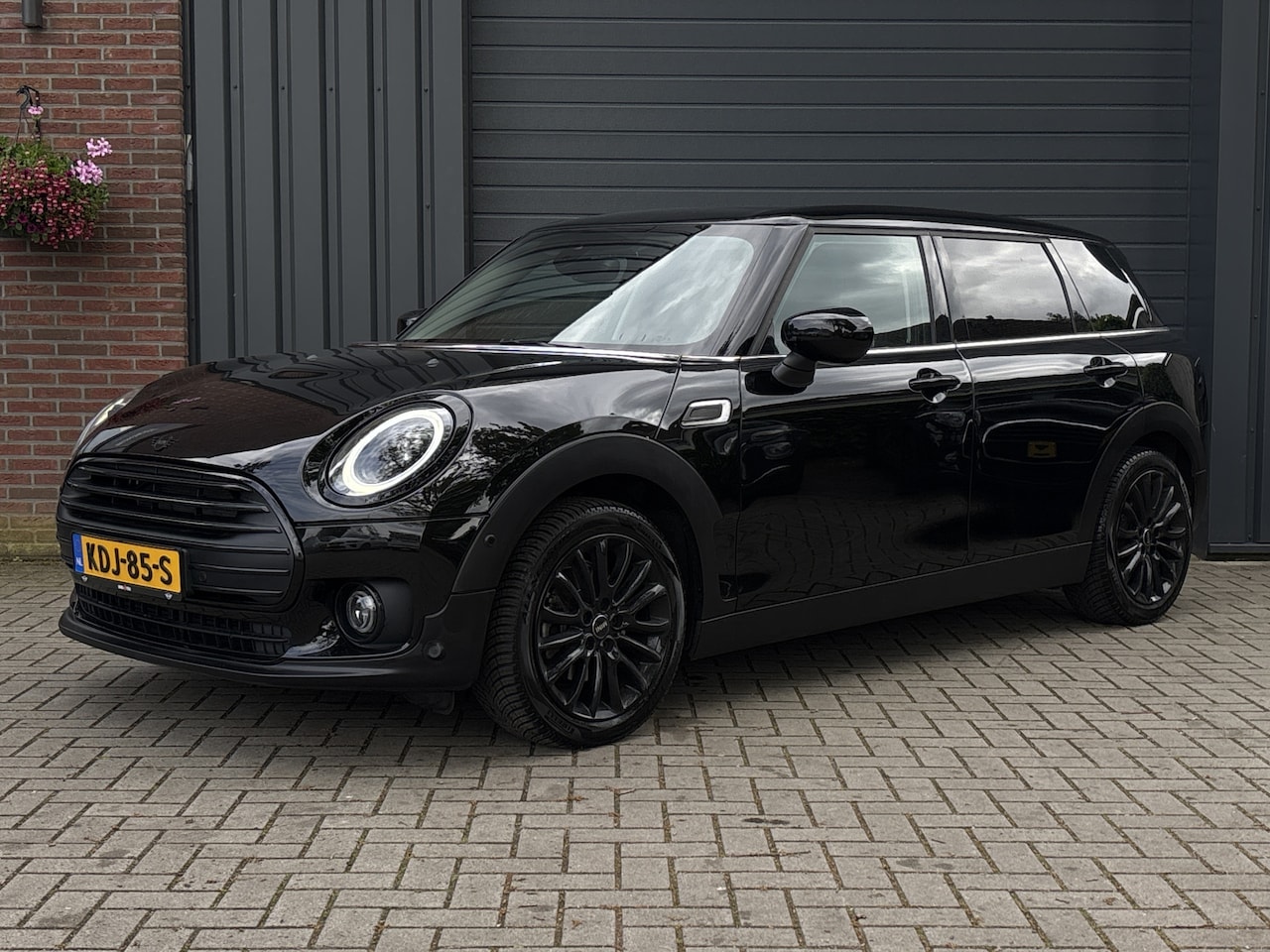 MINI Clubman - Mini 1.5 Cooper Business Edition - Stoelverwarming/Stuurwielverwarming - Apple Carplay - - AutoWereld.nl