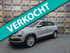 Skoda Karoq - 1.5 TSI ACT Business Edition Pano LED Navi Clima LM