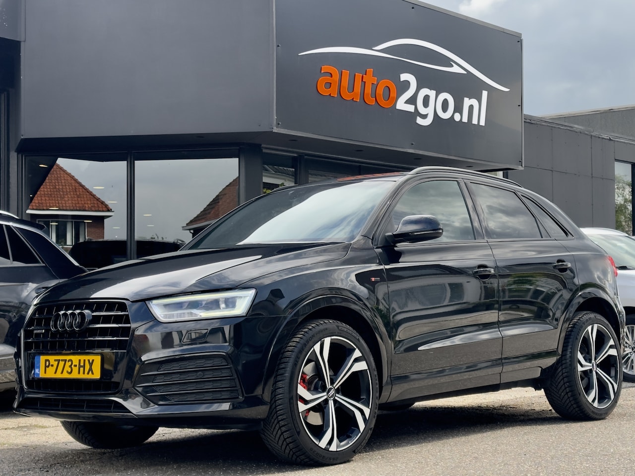 Audi Q3 - 2.0 TDI AUT7 QUATTRO 3X S-LINE SPORT PANODAK LEDER NAVI CAMERA LED LMV PDC - AutoWereld.nl