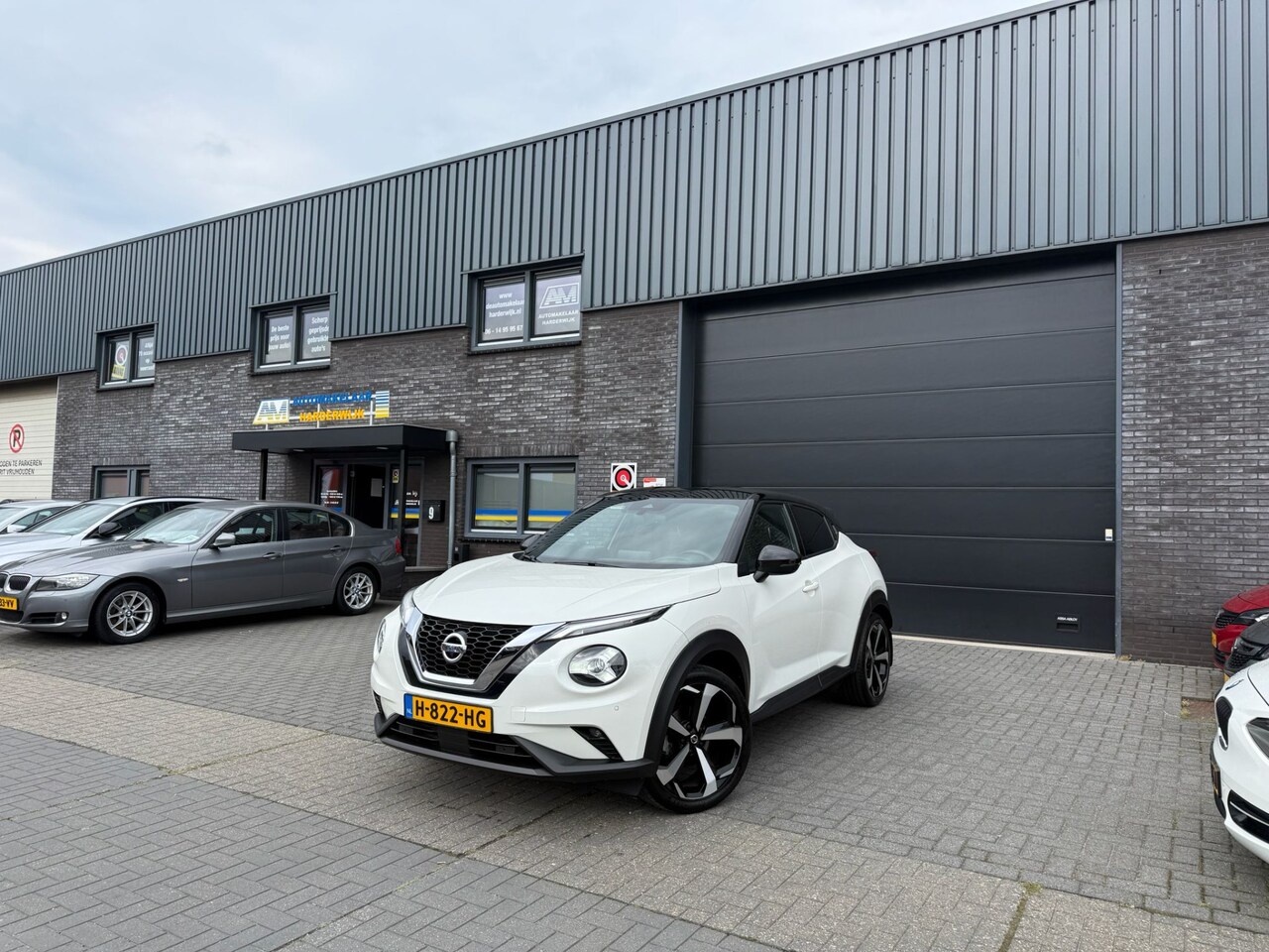 Nissan Juke - 1.0 DIG-T Tekna | 1E EIGENAAR | 12MND GARANTIE | AUTOMAAT | LED | CARPLAY | NAVI | AIRCO | - AutoWereld.nl