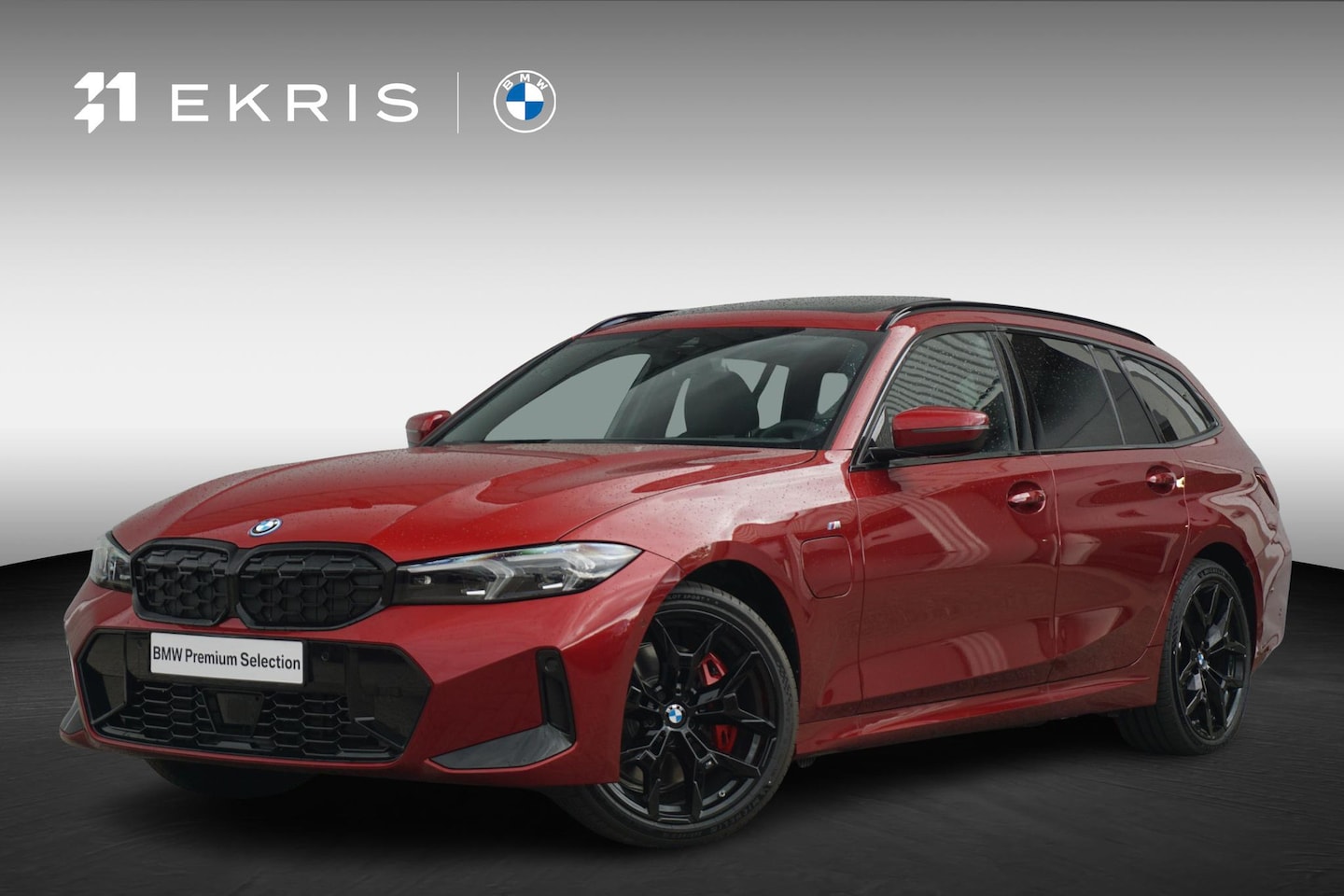BMW 3-serie Touring - 330e | M Sportpakket Pro | Comfort Pack | Trekhaak | Panoramadak | Harman Kardon - AutoWereld.nl