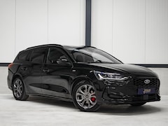 Ford Focus Wagon - 1.0 EcoBoost Hybrid ST Line | Trekhaak | Winter | Keyless | Camera | NW OH & APK |