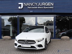 Mercedes-Benz A-klasse - 250 e AMG| 8G Aut | MBUX High End | Night Pakket | Panoramadak | Apple Car Play/Android Au