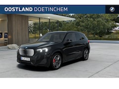 BMW iX1 - eDrive20 M Sport / Trekhaak / Sportstoelen / M Adaptief onderstel / Achteruitrijcamera / A