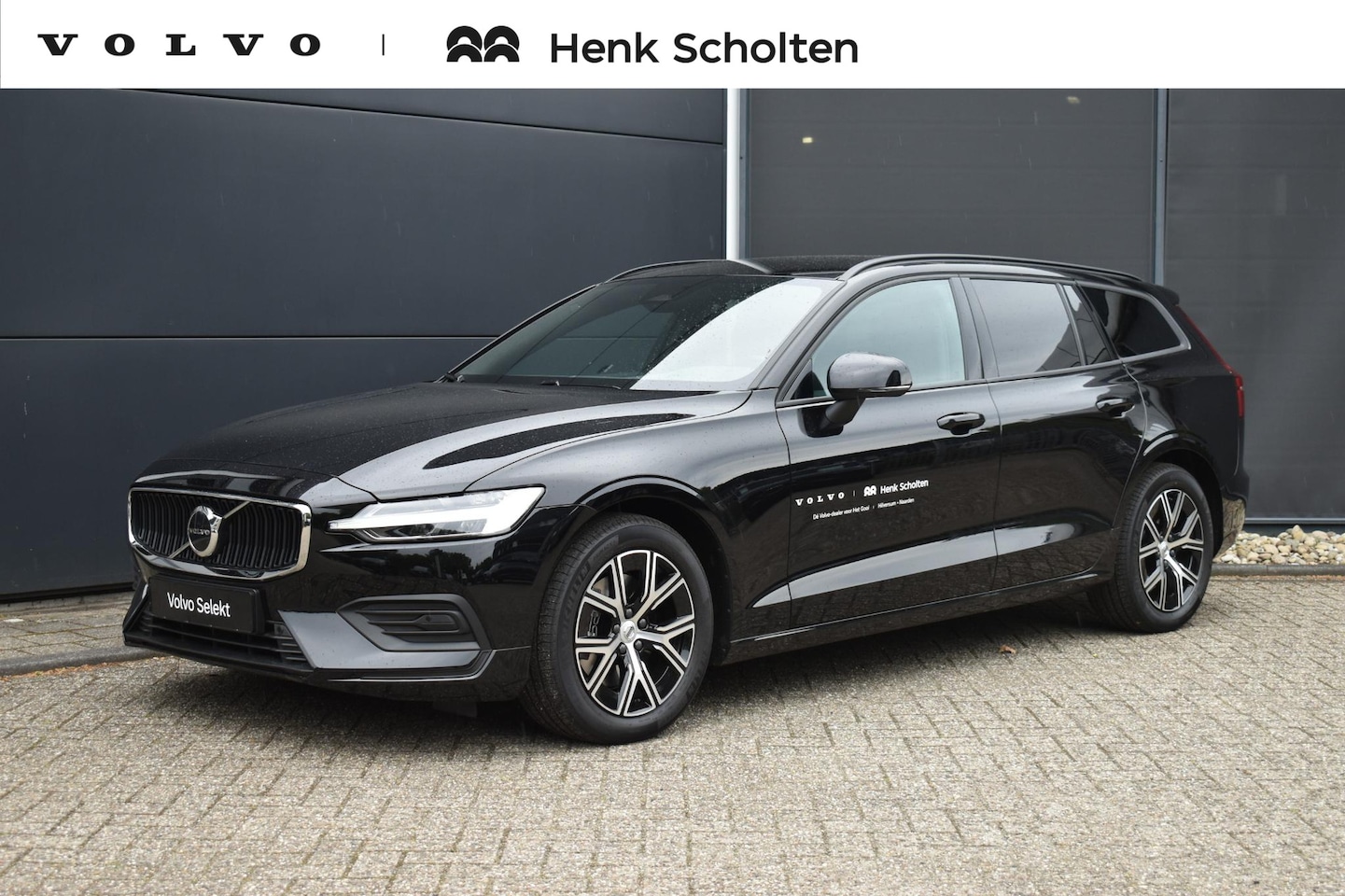 Volvo V60 - 2.0 B4 Essential Edition Adaptieve Cruise Control | BLIS | Stoel en stuurwiel verwarming | - AutoWereld.nl