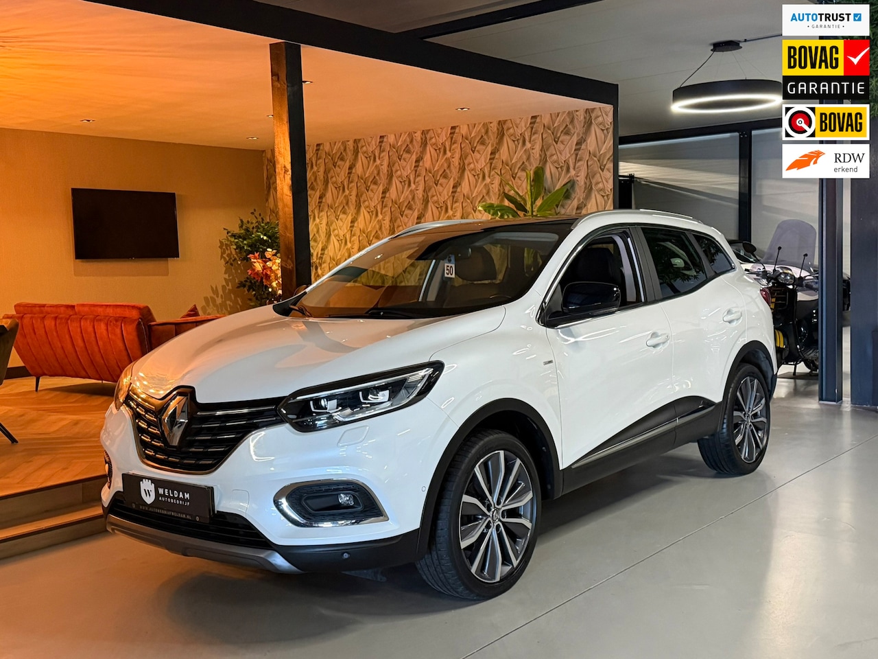 Renault Kadjar - 1.3 TCe Bose Garantie Pano Leder Camera StoelVW Blindspot Elek Stoelen Keyless Cruise Navi - AutoWereld.nl