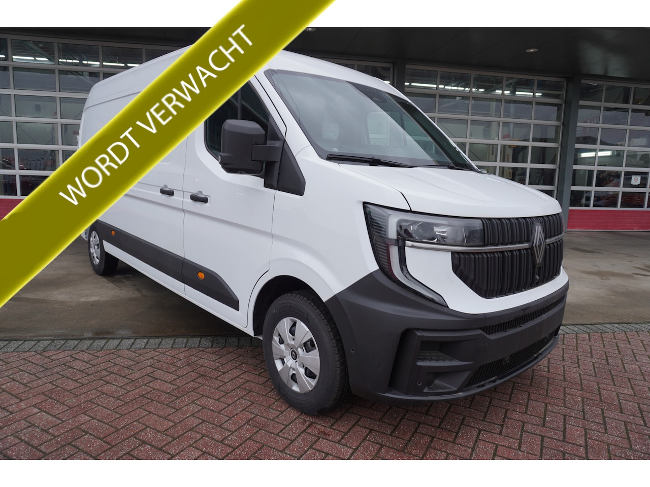 Renault Master - T35 2.0 dCi 150PK L3H2 nr. V902 | Airco | Cruise | Camera | Betimmering laadruimte - AutoWereld.nl
