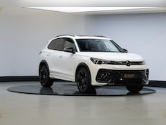 Volkswagen Tiguan - 1.5 eHybrid R-Line Edition | Panaroamdak | Trekhaak | SOH 97, 5% |