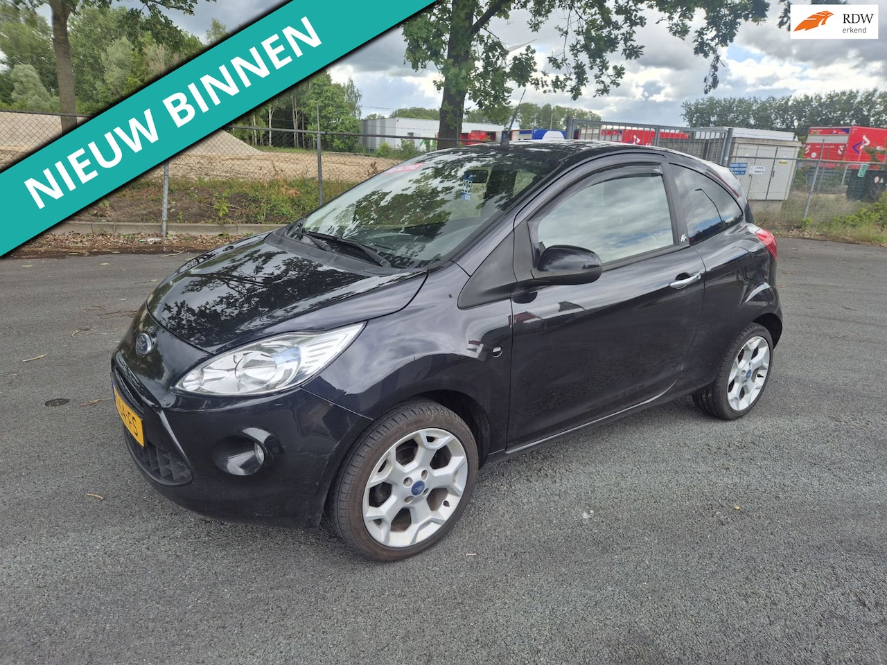 Ford Ka - 1.2 Cool & Sound start/stop gewoon super leuke auto - AutoWereld.nl