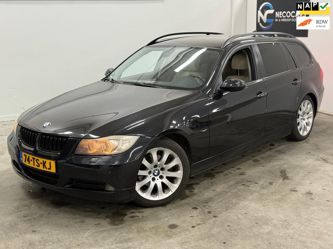 BMW 3-serie Touring - 318i High Executive / AUTOMAAT / MULTIEMEDIA-NAVI / DEALER ONDERHOUDEN - AutoWereld.nl