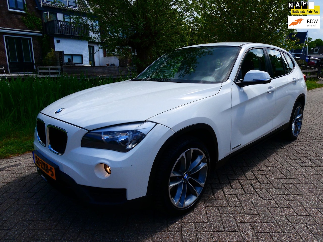 BMW X1 - S-Drive 2.0i 184pk 155.000km Airco Cruise Trekhaak 1800kg. Geen import - AutoWereld.nl