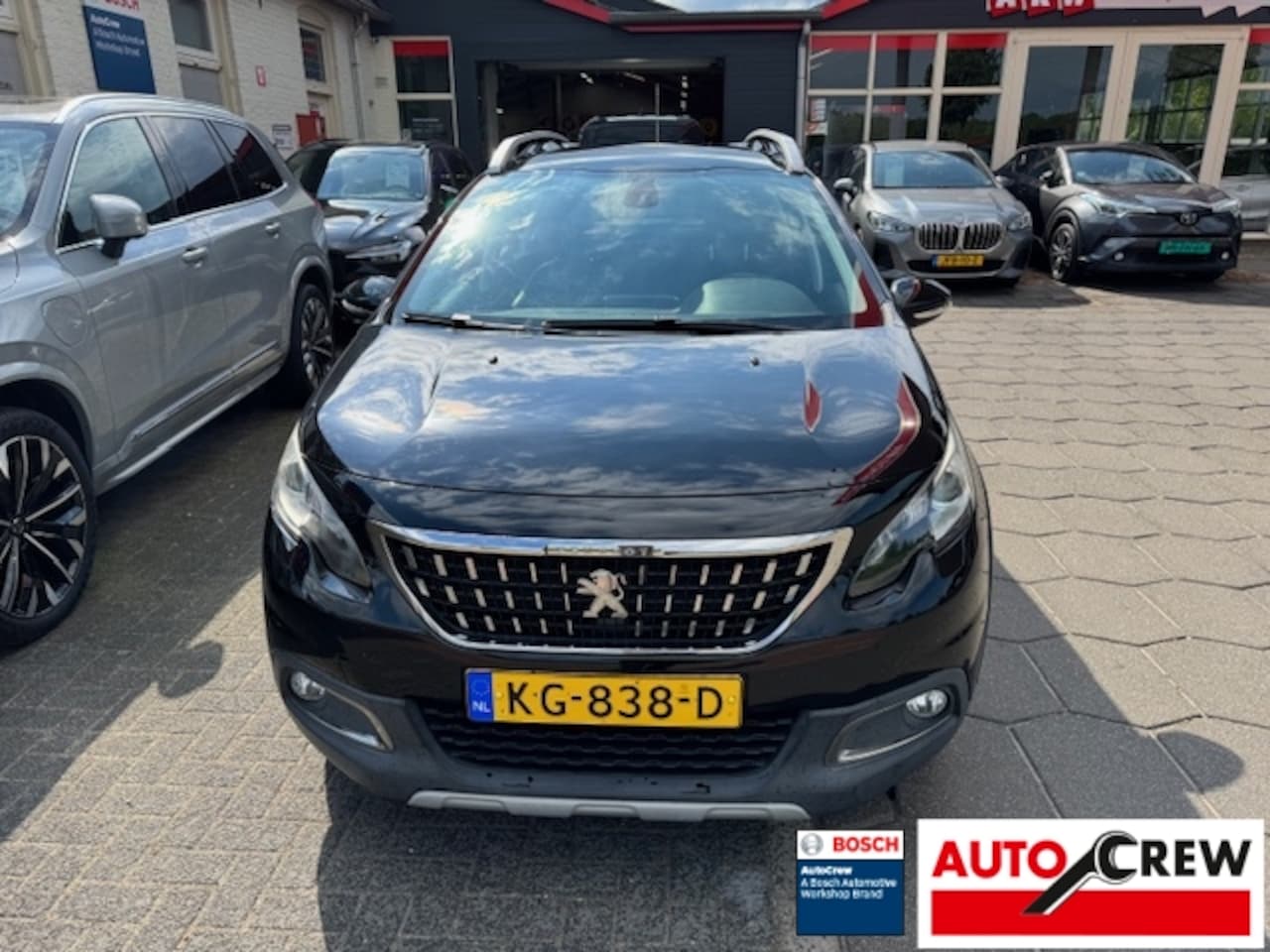 Peugeot 2008 - 1.2 PureTech 110pk S&amp;S Allure - AutoWereld.nl