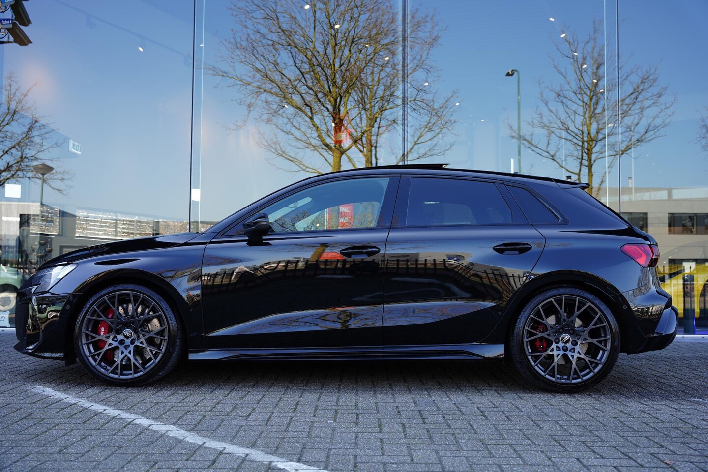 Audi RS3 - Sportback 2.5 TFSI Quattro GERESERVEERD - AutoWereld.nl