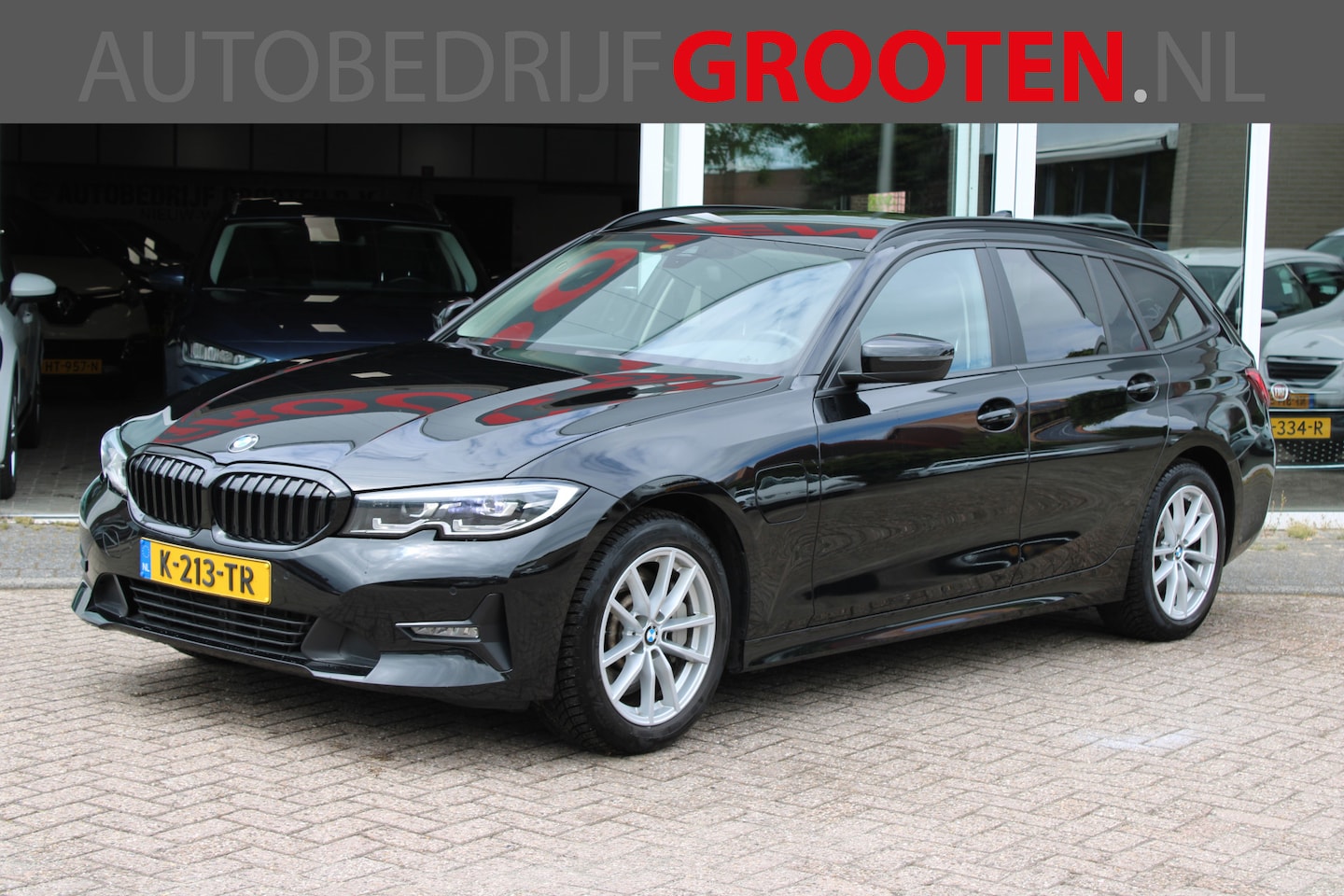 BMW 3-serie Touring - 330e High Executive 330e High Executive - AutoWereld.nl