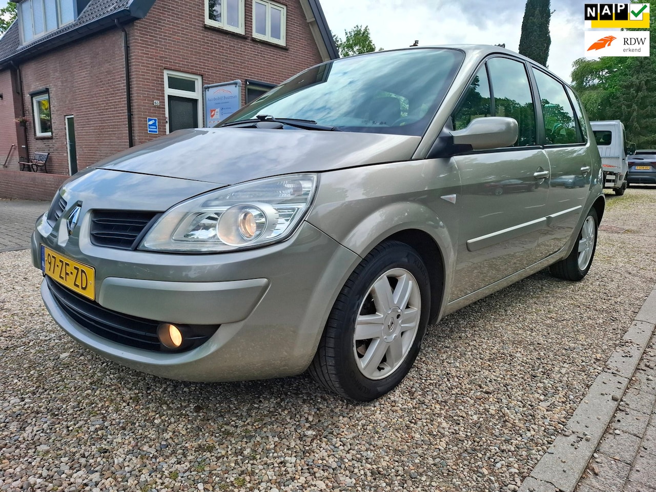 Renault Scénic - 2.0-16V Business Line climat cruise trekhaak nette auto - AutoWereld.nl