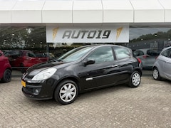 Renault Clio - 1.2-16V Rip Curl