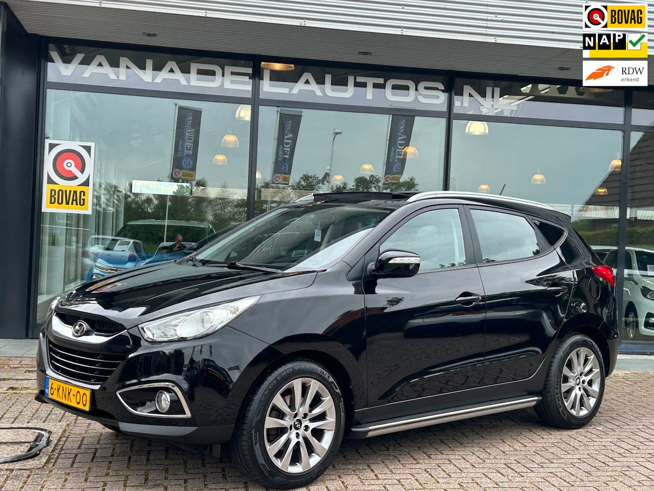 Hyundai ix35 - 1.6i GDI i-Catcher Pano Leer Navi Camera NL-Auto NAP Dealeronderhouden! - AutoWereld.nl