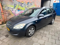 Kia Cee'd Sporty Wagon - 1.4 X-tra ISG nette goed rijdende auto met airco stereo boeken aanwezig lekker ruime auto