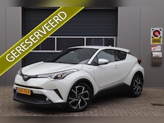 Toyota C-HR - 1.8 Hybrid Dynamic, Stoelverwarming, Camera, Cruise, Navi