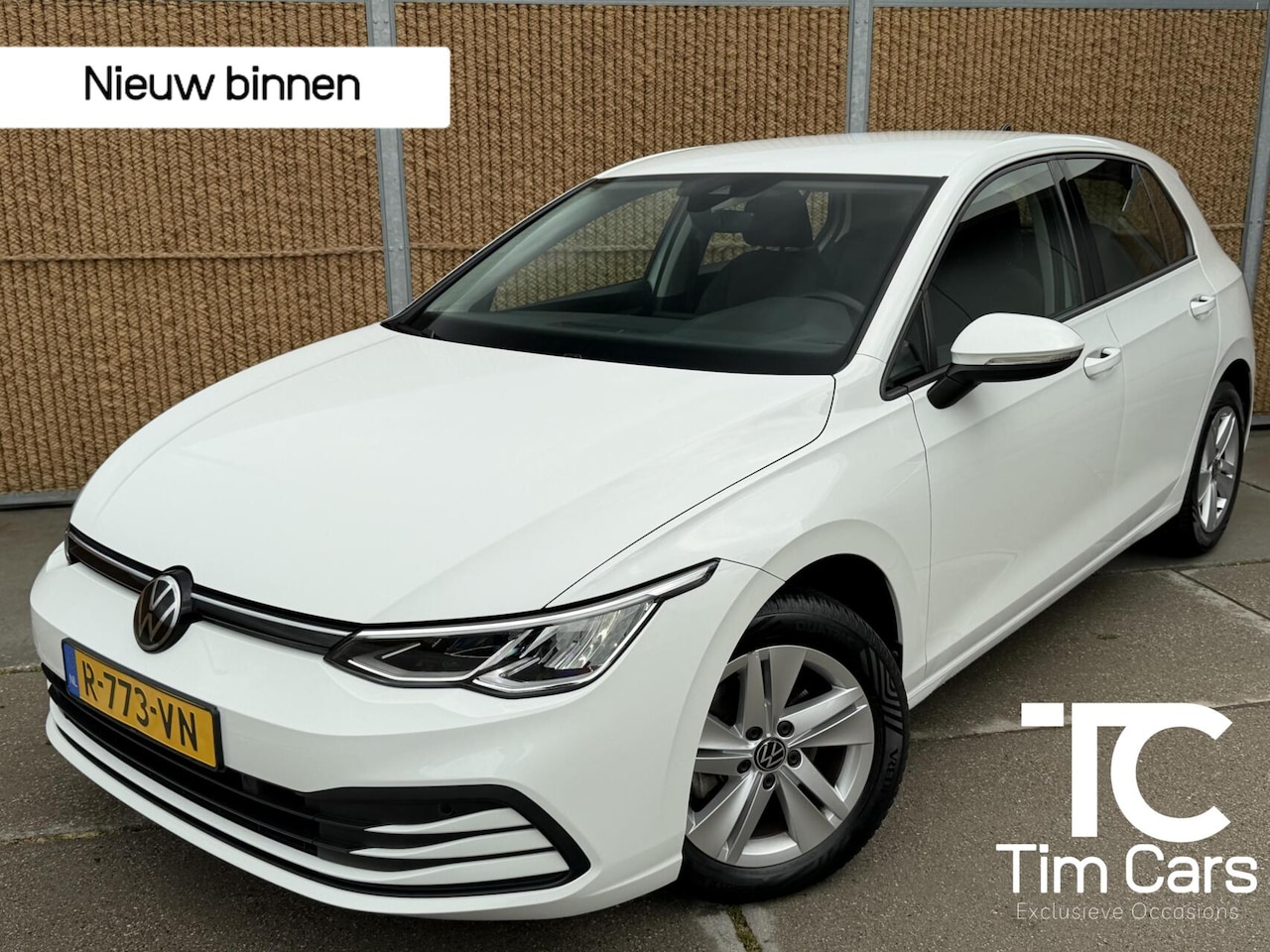 Volkswagen Golf - 1.0 TSI Life Business Stoel- en stuurverwarming | LED verlichting | Adaptieve cruise contr - AutoWereld.nl