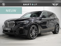 BMW X5 - xDrive40i M-Sport | Panoramadak | Meesturende Achteras | Comfort Access