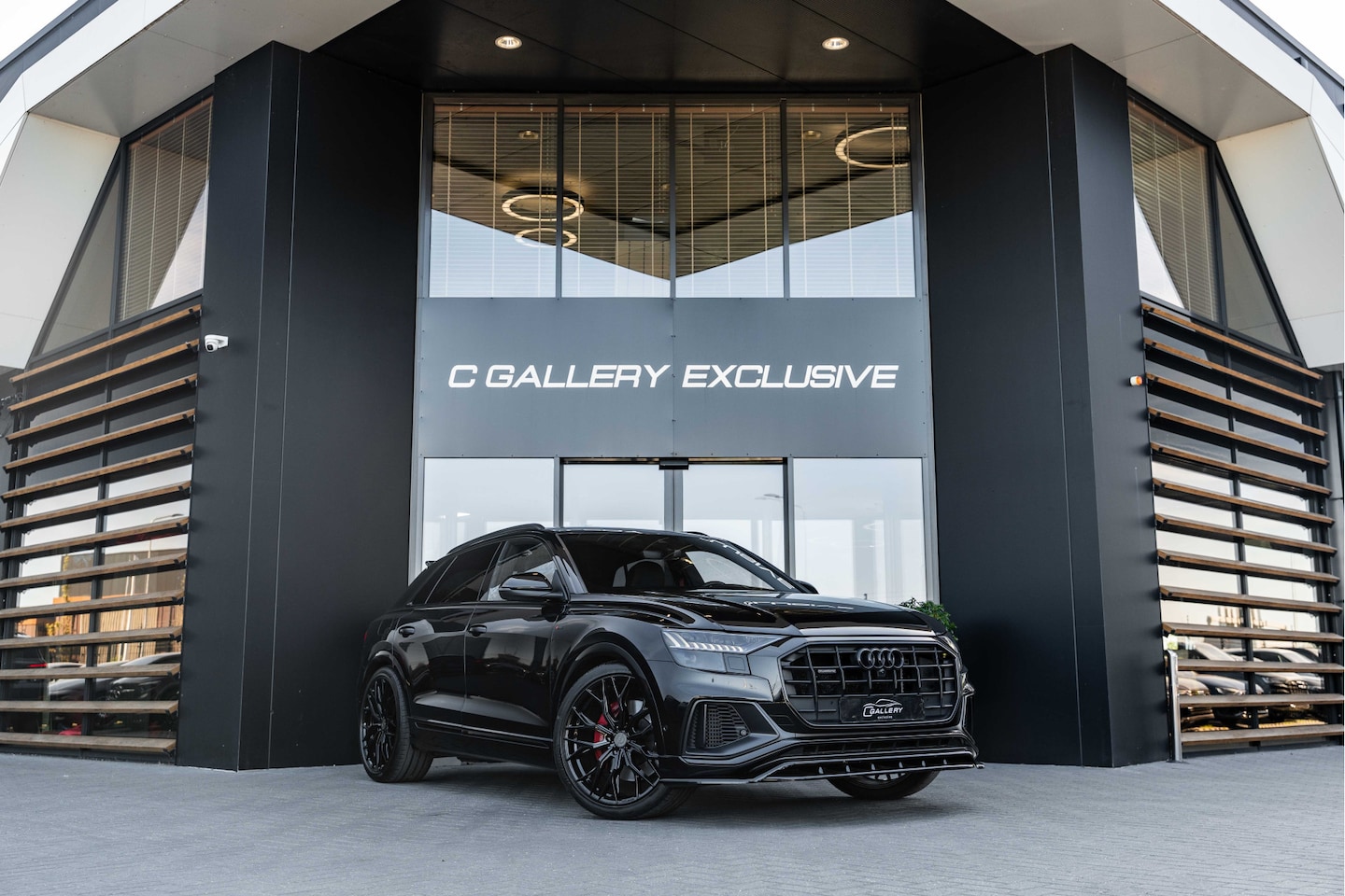 Audi Q8 - 55 TFSI e quattro Pro Line - S Line | 23" Concaver | 360 Camera | Elek. Trekhaak - AutoWereld.nl