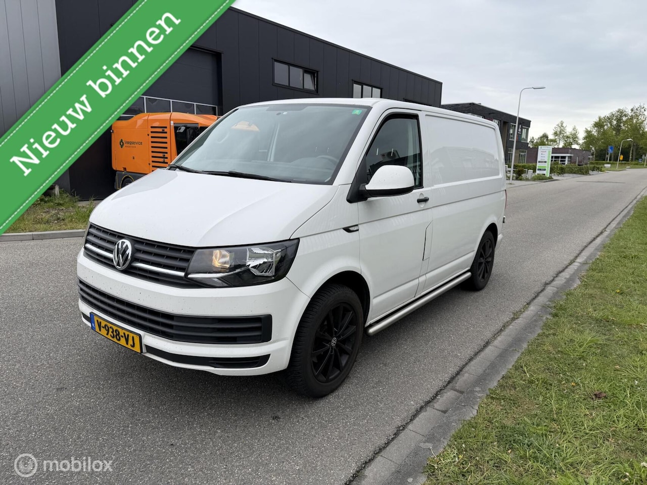 Volkswagen Transporter - 2.0 TDI L1H1 2.0 TDI L1H1 - AutoWereld.nl