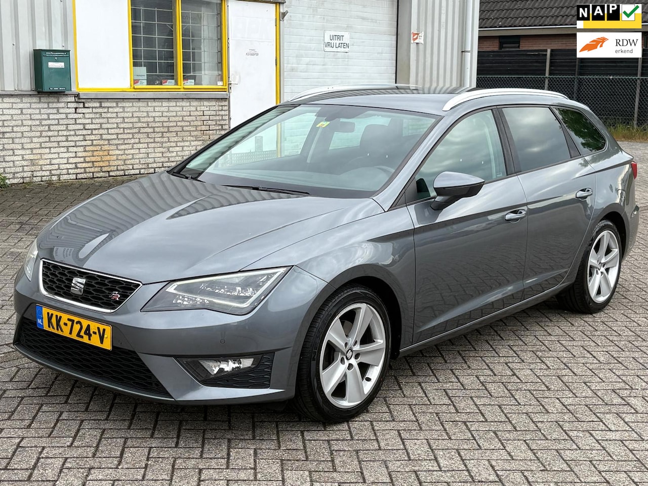 SEAT Leon ST - 1.4 TSI 150 PK 6 BAK Bj 2017 FR Sport 1e Eig Ecc Leder Navi Camera Xenon Led Pdc Cruise El - AutoWereld.nl
