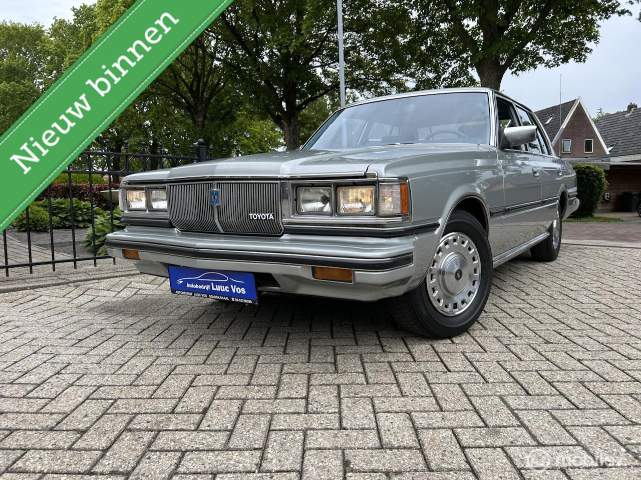 Toyota Crown - 2.8i Super Saloon 2.8i Super Saloon - AutoWereld.nl