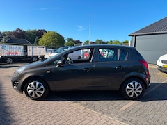 Opel Corsa - 1.2-16V Berlin / Airco / Cruise control
