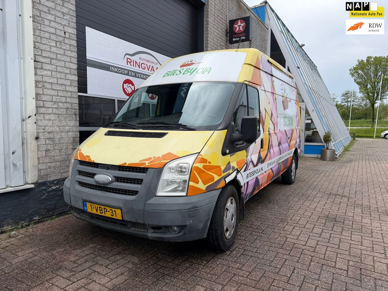 Ford Transit - 350L 2.4 TDCI HD DC Foodtruck horeca ingericht - AutoWereld.nl