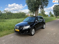 Volkswagen Tiguan - 1.4 TSI Sport&Style 4Motion 1e Eigenaar Stoelverwarming Airco Pdc Voor En Achter Trekhaak