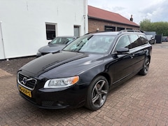 Volvo V70 - 2.0 T5 5Cilinder Trekhaak Stoelverwarming