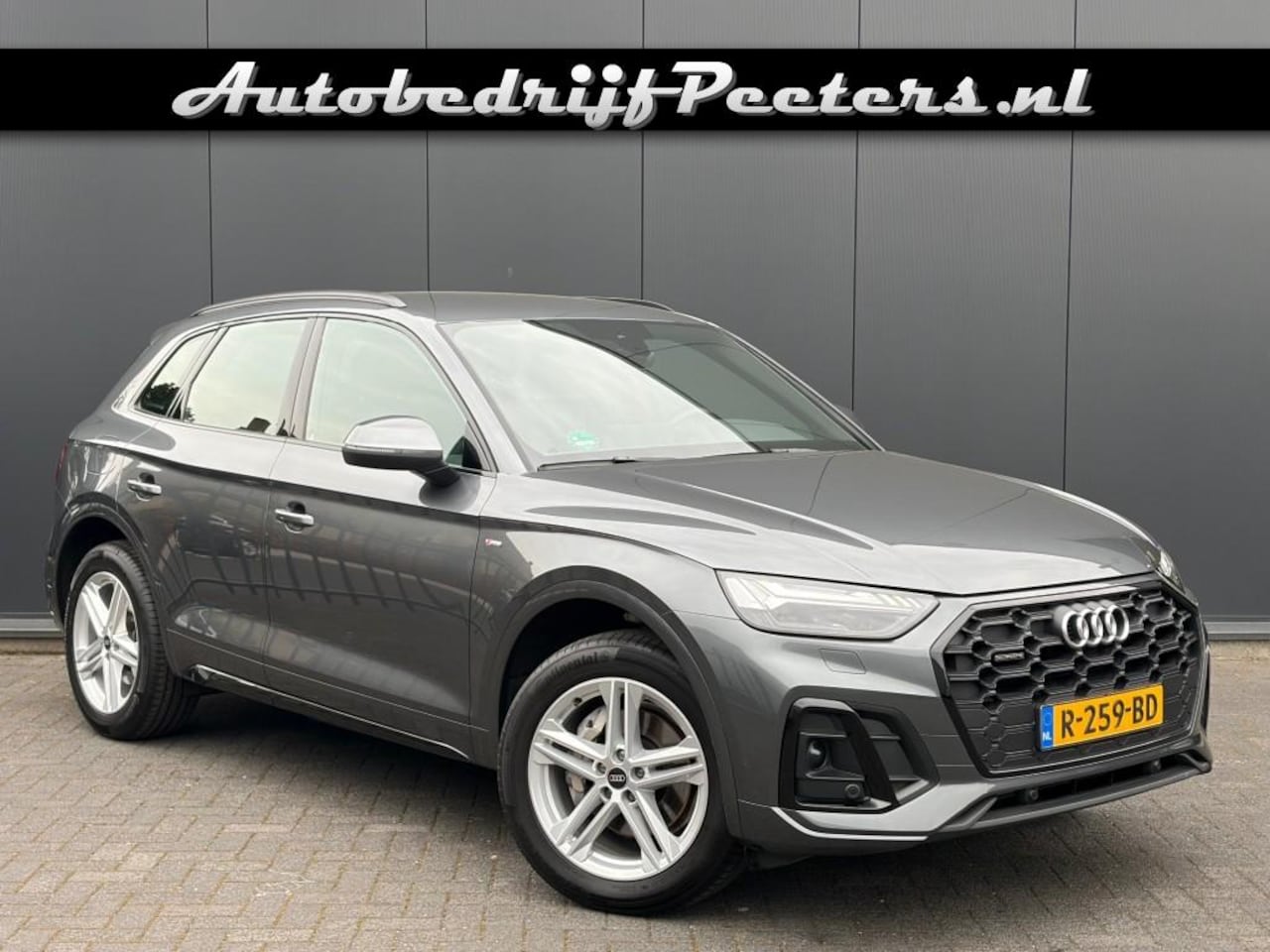 Audi Q5 - 40 TFSI quattro S-Line LED Camera Carplay Android V-cockpit NL-auto - AutoWereld.nl