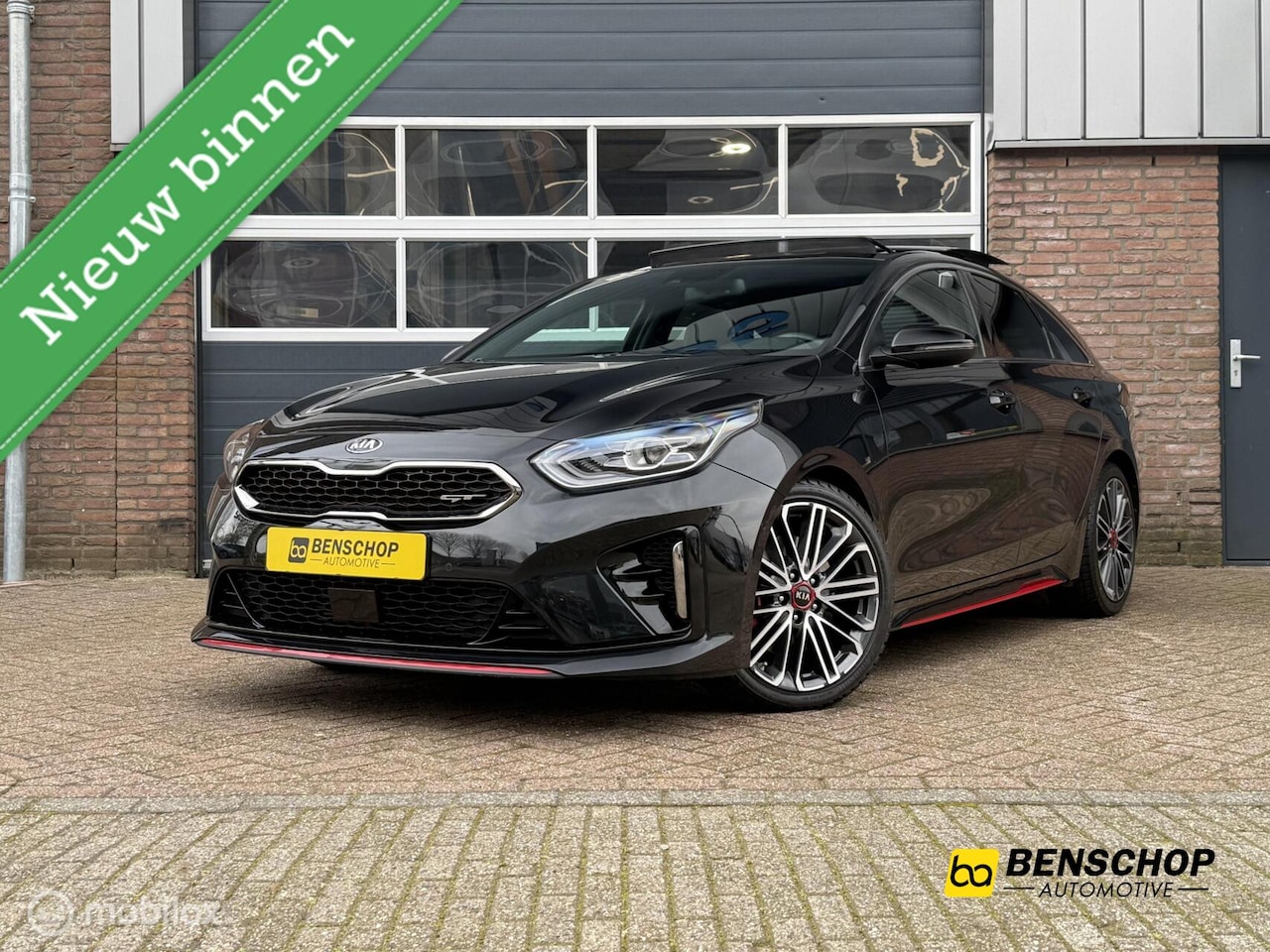 Kia Pro cee'd - 1.6 T-GDI GT Schuifdak Alcantara ACC Navi Carplay Camera JBL - AutoWereld.nl