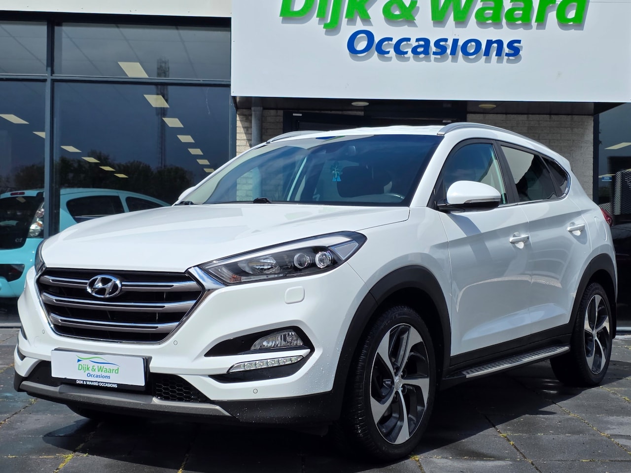 Hyundai Tucson - 1.6 T-GDi Premium Automaat – Trekhaak – Stoelverwarming – Vol opties - AutoWereld.nl