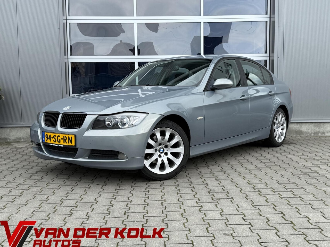 BMW 3-serie - 318i Executive | Cruise | Climate | Sensoren - AutoWereld.nl