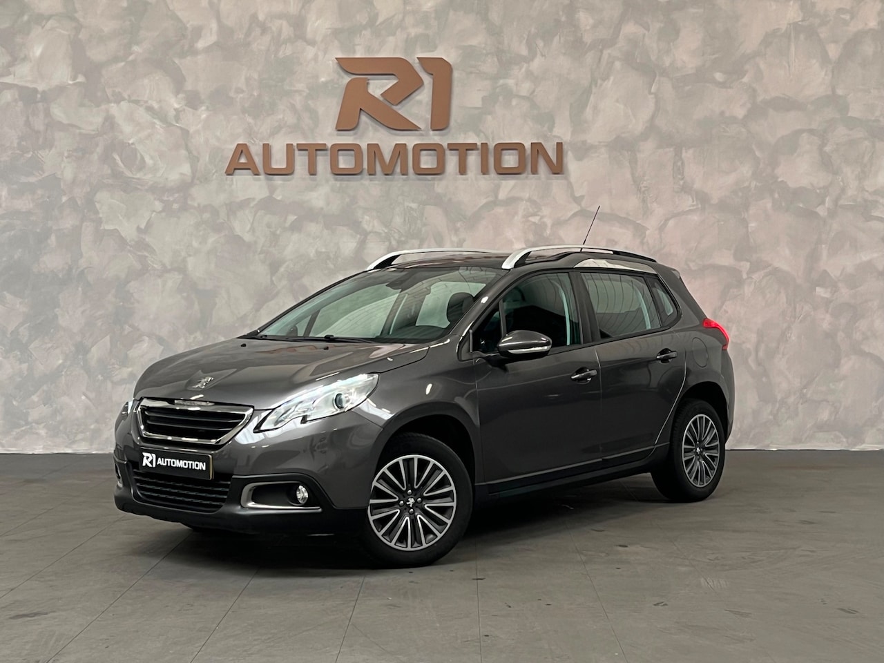 Peugeot 2008 - 1.2 AUTOMAAT|PANORAMADAK|NAP|SERVICE HISTORIE|NAVIGATIE|PARKEERSENSOR|ELEKTRISCHE RAMEN|EX - AutoWereld.nl