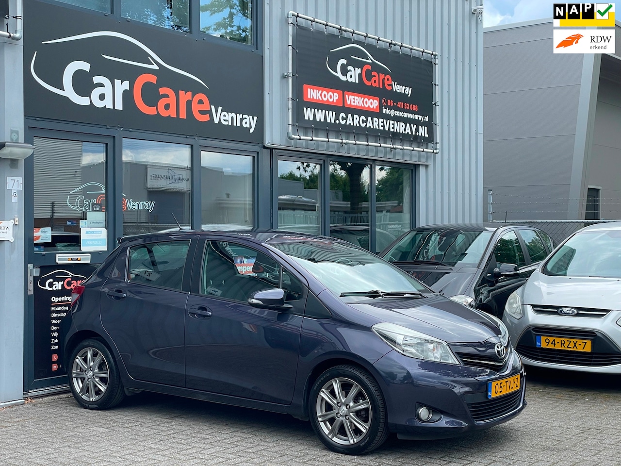 Toyota Yaris - 1.3 VVT-i Dynamic|APK10-2026|AUTOMAAT|CAMERA|NAVIGATIE|CRUISECONTROLE|NAP| - AutoWereld.nl