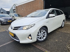 Toyota Auris Touring Sports - 1.8 Hybrid Executive GARANTIE