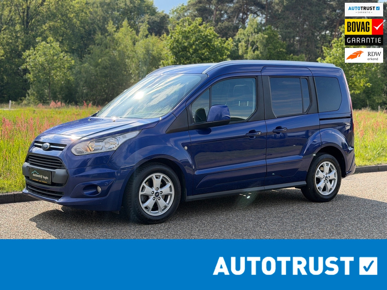Ford Tourneo Connect Compact - 1.0 Titanium *Pano*Nieuwe distr. - AutoWereld.nl
