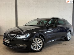 Skoda Superb Combi - 1.5 TSI Automaat|Pano|Leder|LED|Cruise|Dealer Onderhouden